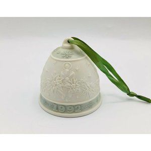 Lladro Campanita Navidad 1992 Christmas Bell  Poinsettia 2 7/8"H x 3 1/8" W